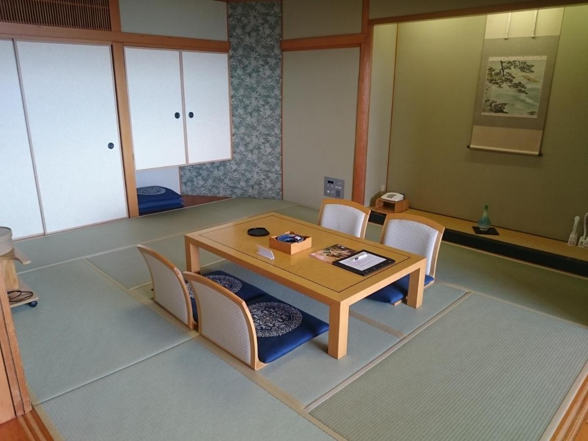 The Gran Resort Elegante Awajishima Eksteriør billede